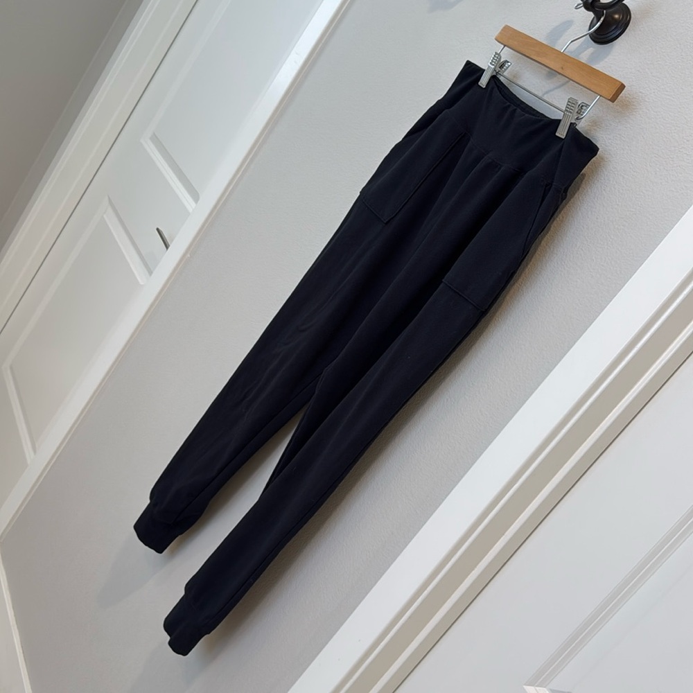 Abercrombie and Fitch kids girls comfy black pants size 15/16 in black w pockets